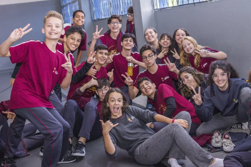 Alunos do Ensino Fundamental 2 Em Curitiba