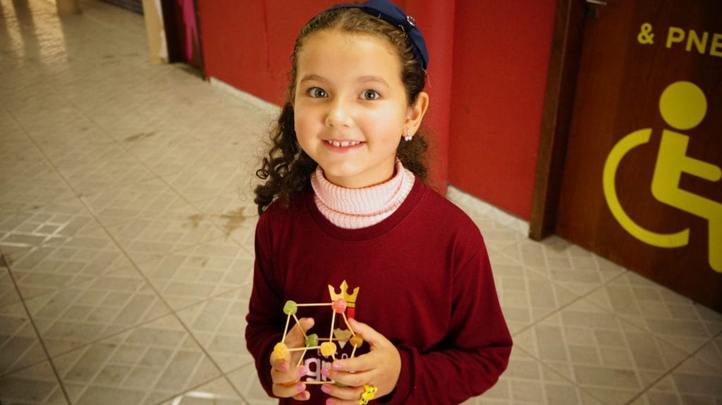 Doce Experiência com Formas Geométricas - Escola Grace