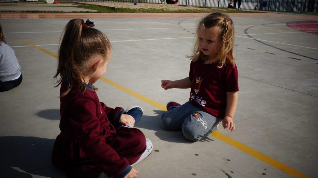 Desenhar com Água - Notícias de Turma Escola Grace
