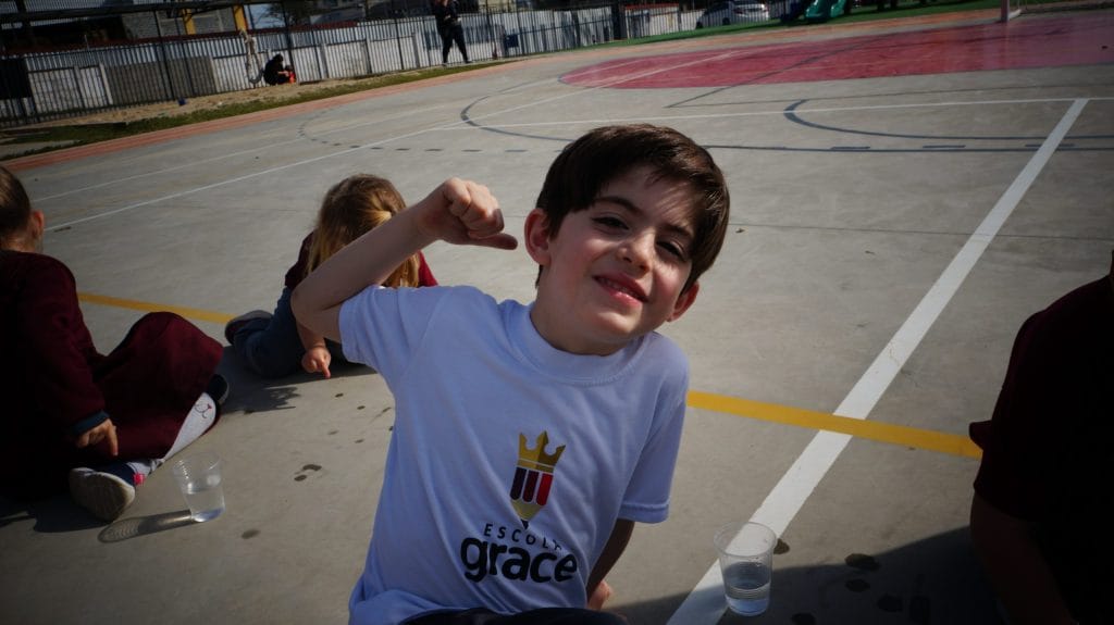Desenhar com Água - Notícias de Turma Escola Grace