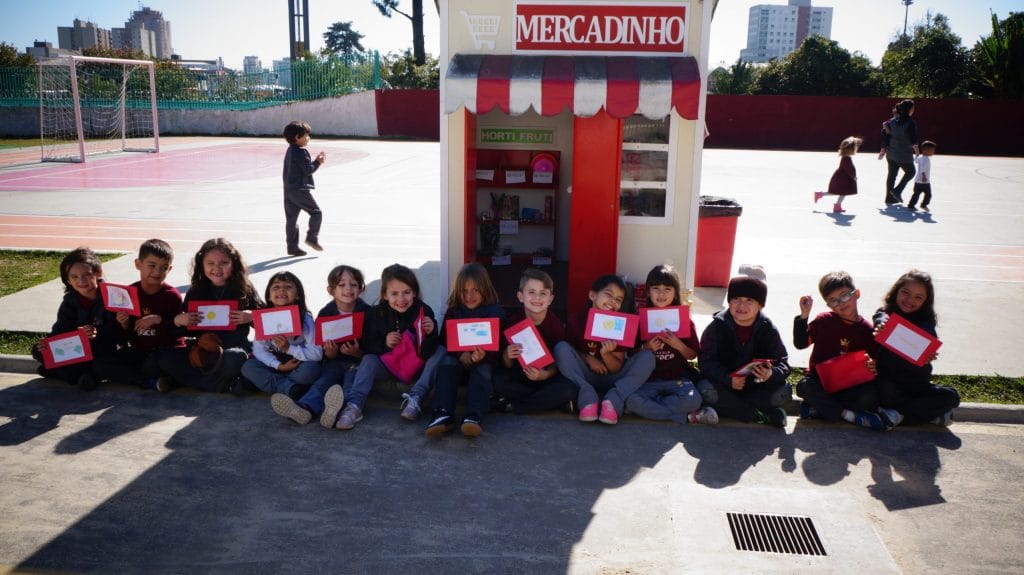 Dia de Compras na Gracetown - Notícias de Turma Escola Grace